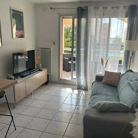 Apartment Superbe 2pieces, Proche De Grazel, Et Port