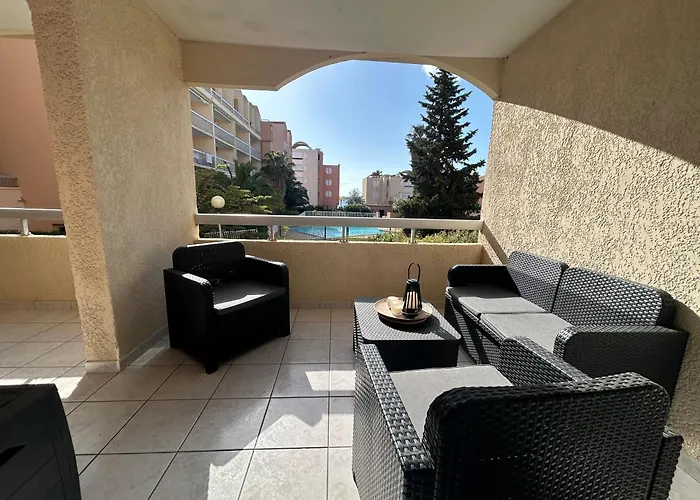 Superbe 2pieces, Proche De Grazel, Et Port Apartament *