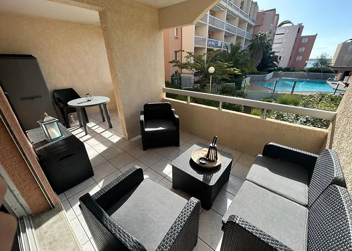 Superbe 2pieces, Proche De Grazel, Et Port Apartament
